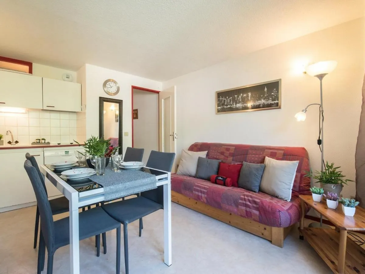 Appartement Pour 4 A Saint-Lary, Proche Centre, Balcon, Casier A Skis, Parking Municipal - Fr-1-296-236 contacts